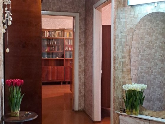 Сдам 3х комнатную, темлую и просторную  квартиру,  Ж/М Красный Камень