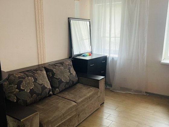 Сдам 1 кім. в центрі Красна колишня Троїцька