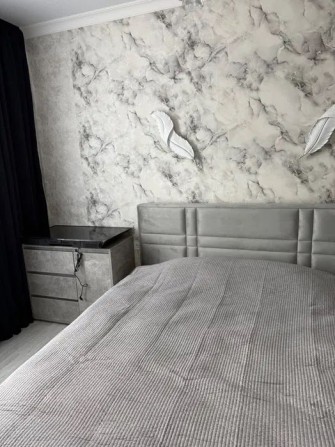 Сдам 2 ком кв ЖК 65 Жемчужина Терраса Первая сдача! Краснова Код1455 - фото 1