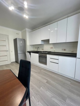 Оренда 2-кімнатної квартири  в новобудові  вул. Підголоско 17В - фото 1