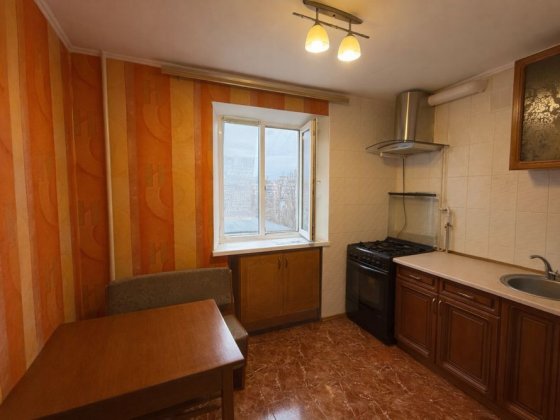 Сдам 3-комнатную квартиру на Малиновского! Газ! На долгий срок! Одеса