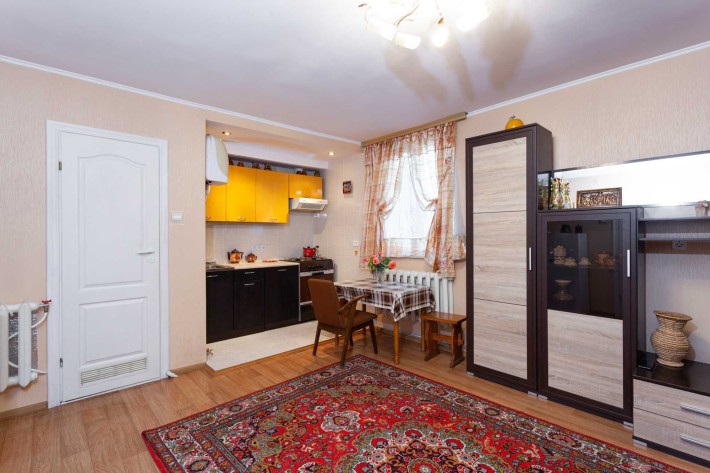 Здаю 1-кімнатну на Солом'янці тихий приватний сектор - фото 1