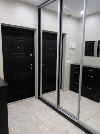 ЖК Британський квартал, Вул. Дмитра Луценка 12 ТРЦ Республіка - фото 1