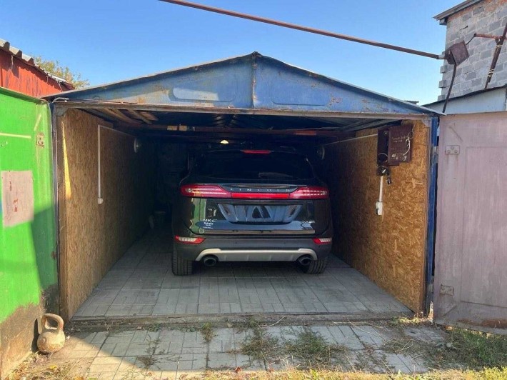 Гараж Металевий в м. Бровари по вул. Металургів, - фото 1