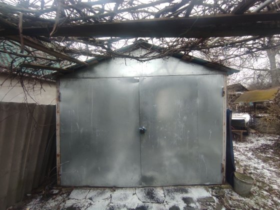 Продам металевий гараж Буча