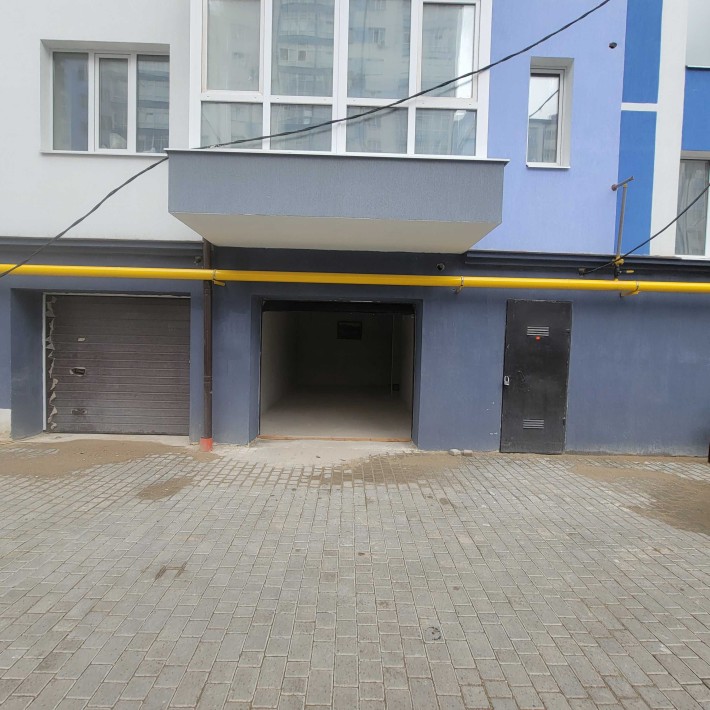 Продаж великого гаражу по вул. Височана 18, містечко Центральне - фото 1