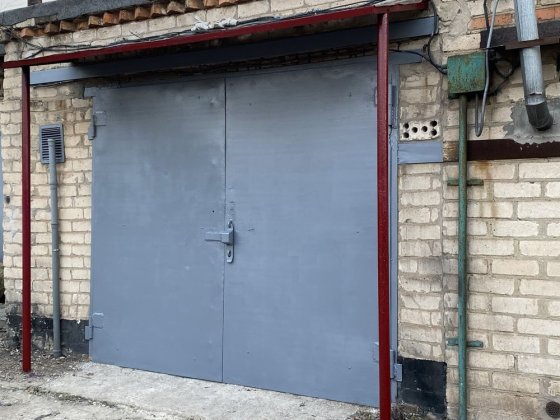 Продам просторный гараж в кооперативе Север недалеко от Роковатой Кривой Рог