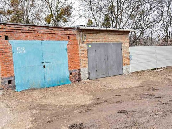 Прожам капiтальний гараж р-н Iнст. Зв"язку Полтава