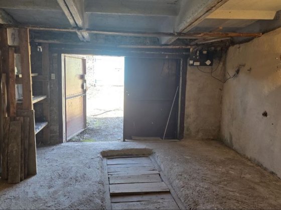 Гараж  КРЕС кооператив ЗАРЯ Кривой Рог