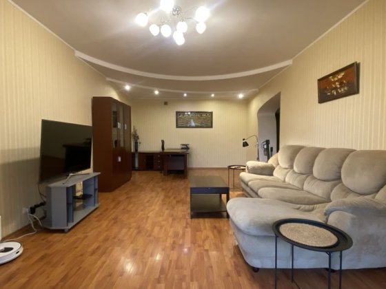 Аренда большой 3к квартиры на Рабочей! Дніпро