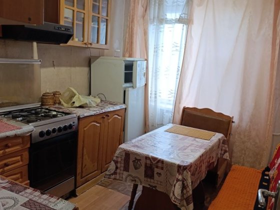 Сдам 2-х комнатную квартиру на 12 квартале Днепр