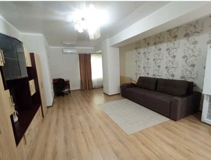 Пропонуємо в довгострокову оренду 1-кімнатну квартиру  на Подолі - фото 1