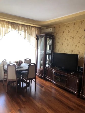 Продаж 3-к квартири вул Єреванська 13  Солом'янський район - фото 1