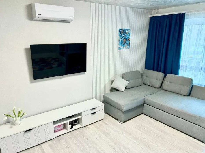 Продаж 1-к квартири Харківське шосе 65 - фото 1