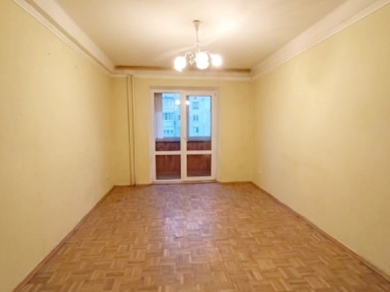 Продам 3-х квартиру. Кавказська 7 Київ