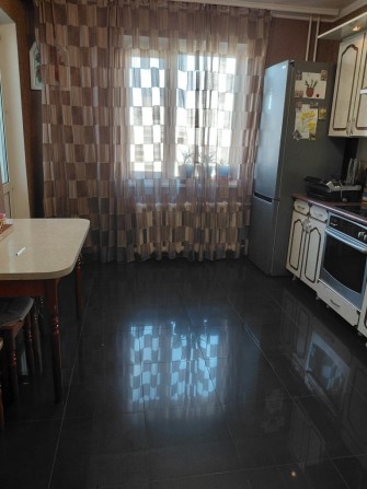 Здам велику кімнату з балконом - фото 1