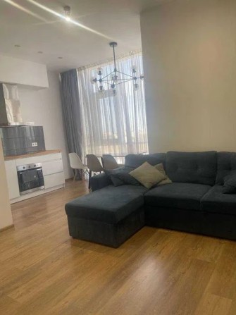 Аренда Евротрешка ЖК 18 Жемчужина Свет всегда!!! Центр Привоз Код1318 - фото 1