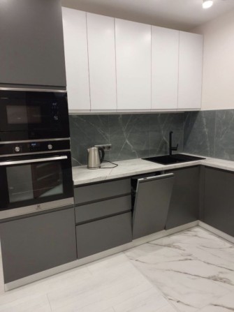 Сдам 1 комн квартиру в Кадоре на Сахарова,генератор есть - фото 1