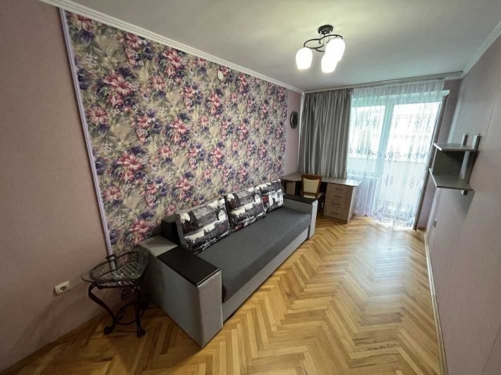 Оренда 2к квартири в ЦЕНТРІ на вул. Ветеранів - фото 1