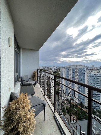 Аркадия, сдам без выселения, 51 жемчужина, 45 м2 + терраса - фото 1