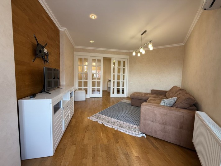 Лікоград, Здановськоі (Ломоносова) 48а, голосіїво - фото 1