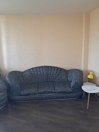 Сдам 2х комнатную квартиру. Метро Левада. - фото 1