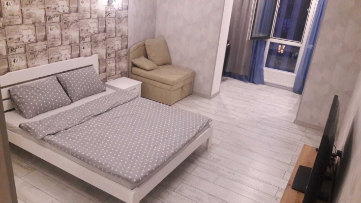 СДАМ 1-к. Квартиру в жк Ривер Парке на Победе с Новым Ремонтом! - фото 1