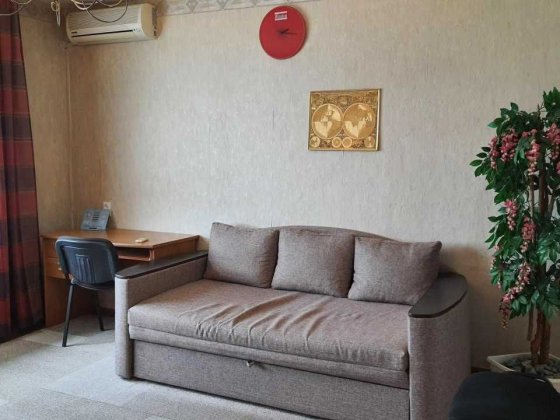 Здам простору 2к квартиру з газом пр.О.Поля