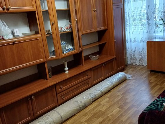 Сдам 1-комнатную по.Поля