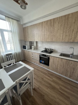 Оренда 2кімн квартири  проспект Чорновола 1 ( Оперний театр) - фото 1