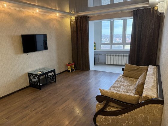 Квартира 2-х кімнатна Глушко 2