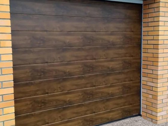 Терміново Продам гарний  гараж 60м2 можливо під комерцію Ужгород