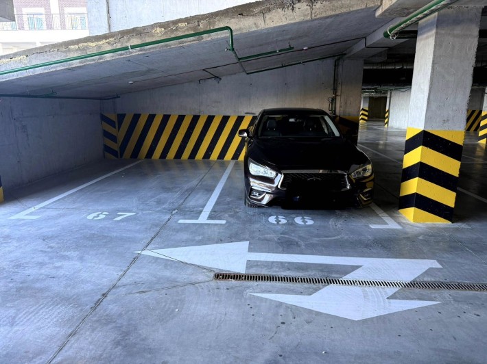 ЖК Нова Англія парк. місце  Віндзор Ноттінгем, можл. обл. комору. - фото 1