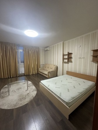 Сдам 1-Ную кварт р-н Черемушки ул Бреуса / ул Малиновского ( Вадатур) - фото 1