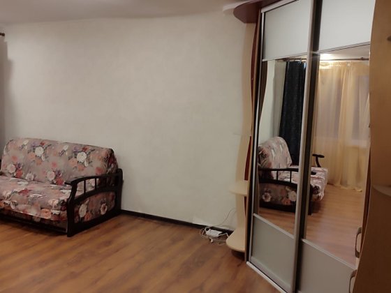 Сдам 1 кв  м  Ботанический  Сад. 5000 гр. Харків