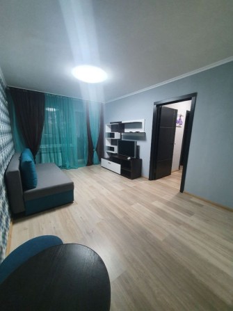 Сдам двокімнатну квартиру з ремонтом на Комунарі - фото 1