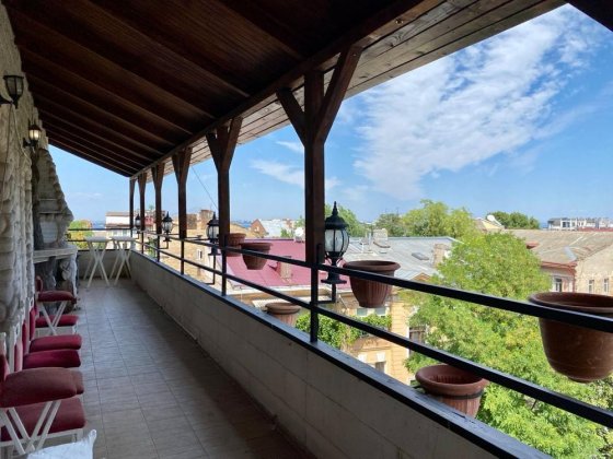 Аренда трехкомнатной квартиры. Дерибасовская/Маяковского. Пентхаус Одесса