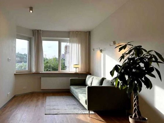 Оренда квартири на вул. Кирилівська, 37А Киев