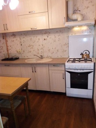 Здам 2-к. на Дмитра Дорошенка. Метро Печерська – 9 хвилин пішки - фото 1