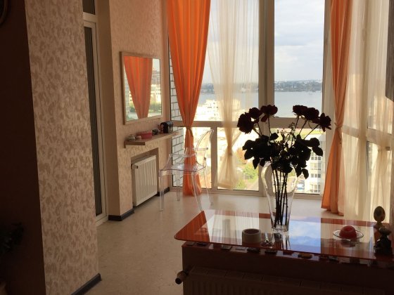 Сдам 2к квартиру Люкс с панорамним видом вул. Ліварна