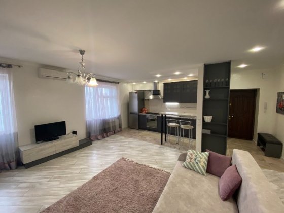 Оренда стильної квартири вул.Садова новобуд. Николаев