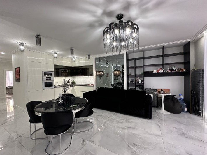 Аренда 3к студии в Аркадии с двумя террасами - фото 1