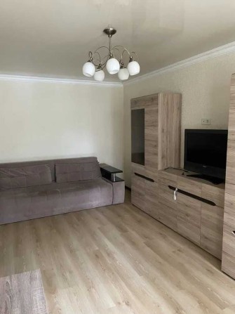 сдам уютную 2к квартиру жм Победа + кладовка - фото 1