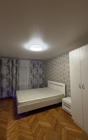 Сдам 2х комн квартиру м. Научная - фото 1