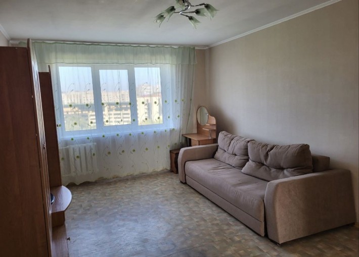 Рельная 3-ка на Научной, ул. Европейская 2, Центр - фото 1