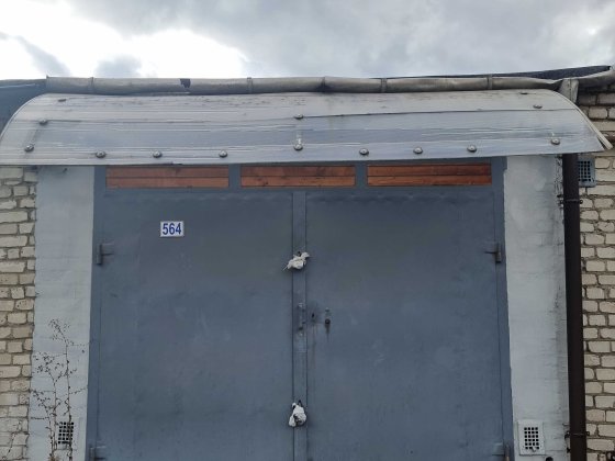 Продам гараж з ямою в кооперативі по вул. Єрошенка, 17! ВЛАСНИК! Львов