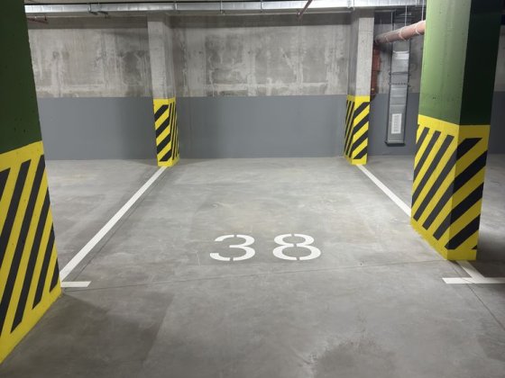 Продаж паркомісця в підземному паркінгу Львів