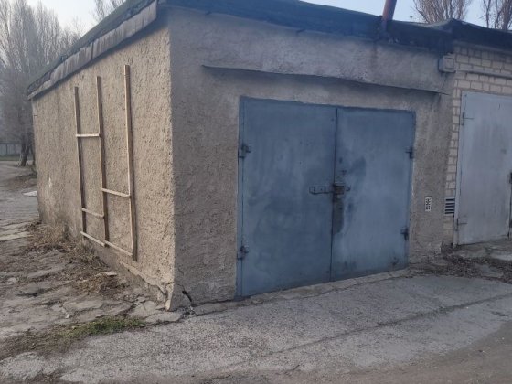 Продам капитальный гараж Запорожье