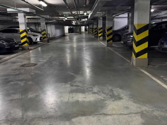 Продажа паркомісця  Коновальця 44А ЖК Панорама Київ