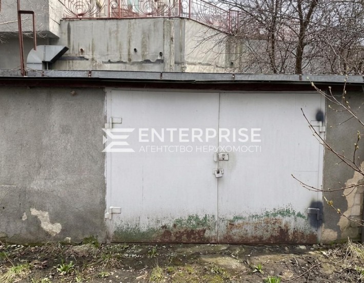 Продаж  капітальний гараж  вул. О.Гончара,37-А Центр м. Золоті Ворота - фото 1